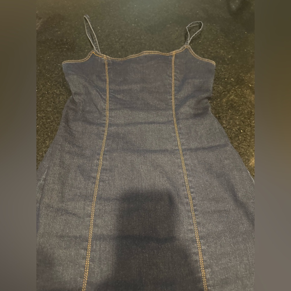 PrettyLittleThing Blue Denim Midi Dress - Picture 9 of 12